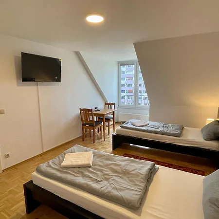 A2 Apartment *