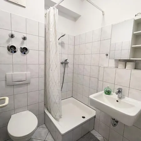 A2 Apartment *